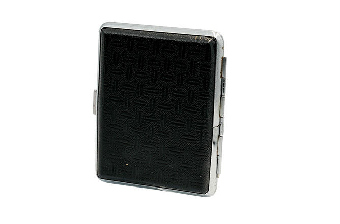 CIGARETTE BOX