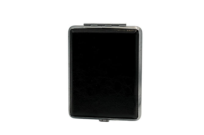 CIGARETTE BOX