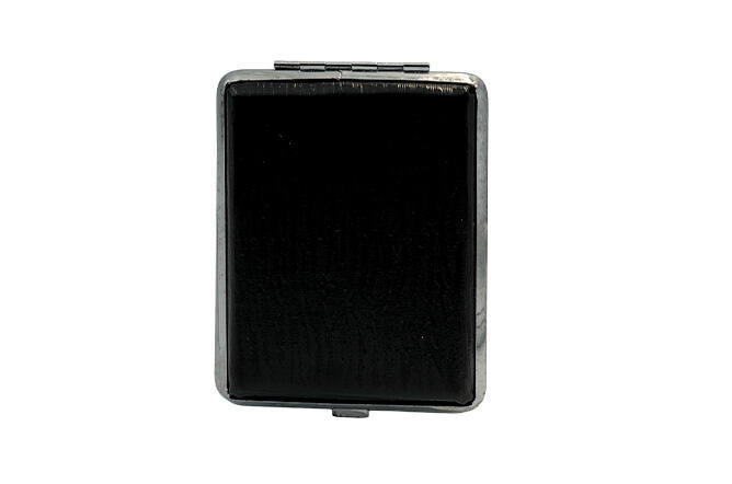 CIGARETTE BOX