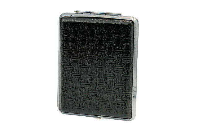 CIGARETTE BOX